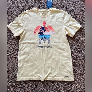 NWT Life is Good Men’s Crusher tshirt size medium